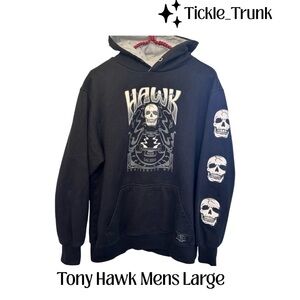 Tony Hawk Large Black Graphic Skulls Hoodie for Men